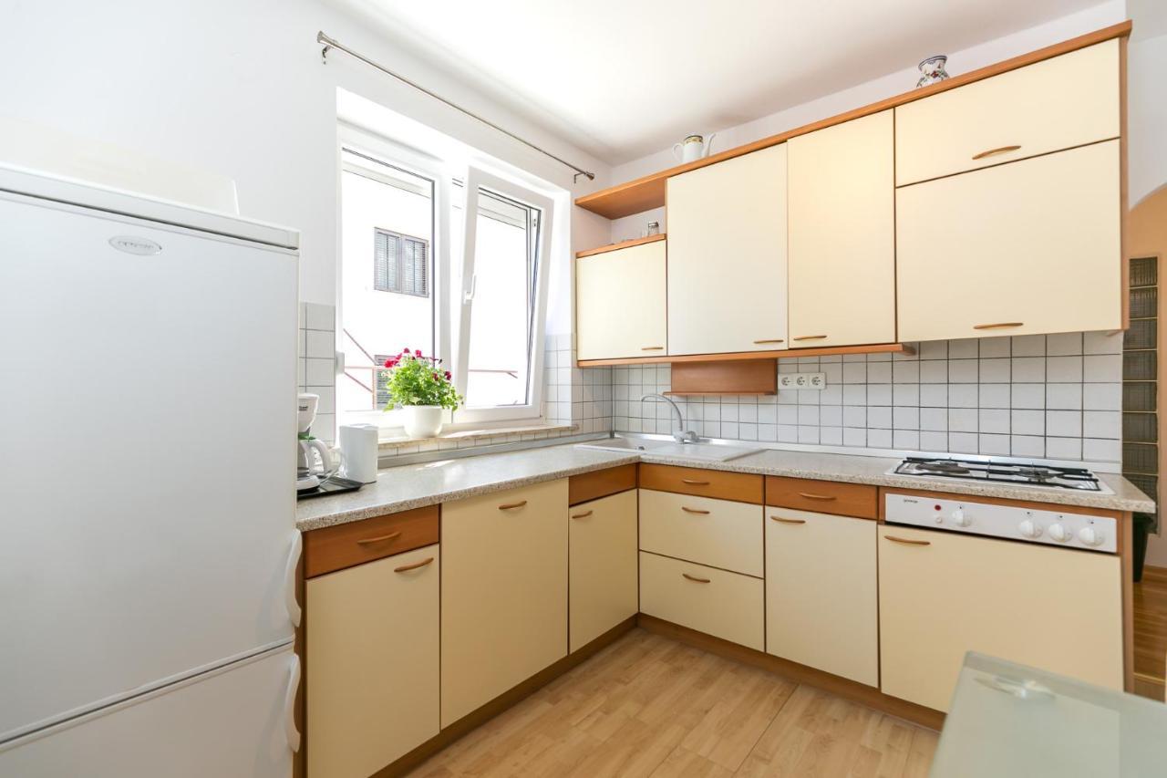 Apartamento Haus Eva Novigrad Istria Exterior foto