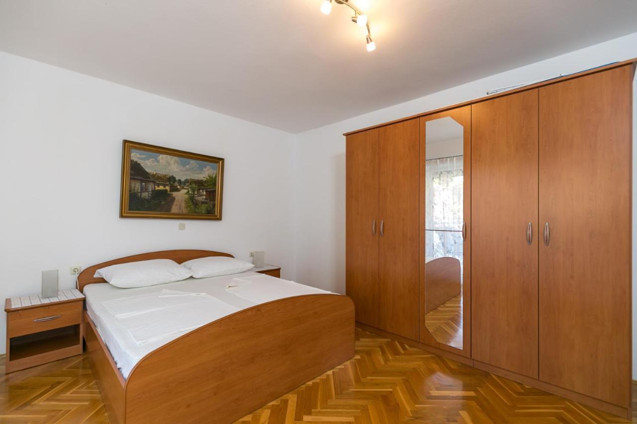 Apartamento Haus Eva Novigrad Istria Exterior foto